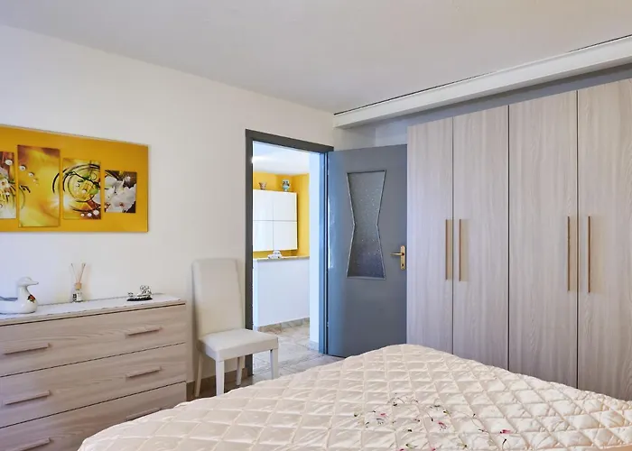 Casa Del Pergulin - Lmz325 By Interhome Apartament *
